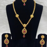 30B White and Red Diamond Work Necklace Set with Maang Tika